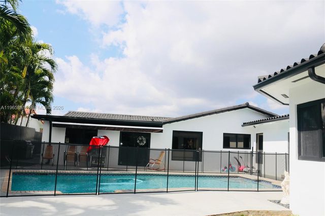 3521 SW 99th Ct, Miami, FL 33165