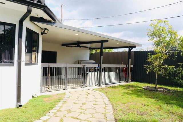 3521 SW 99th Ct, Miami, FL 33165