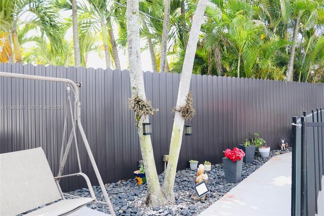 3521 SW 99th Ct, Miami, FL 33165