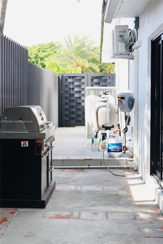 3521 SW 99th Ct, Miami, FL 33165