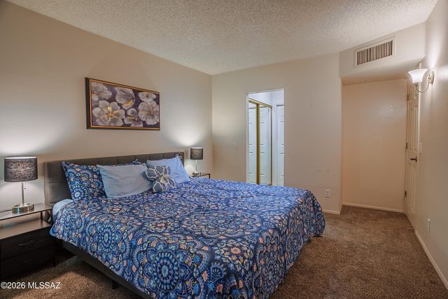 1200 E River Road B27, Tucson, AZ 85718