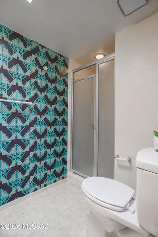 1200 E River Road B27, Tucson, AZ 85718