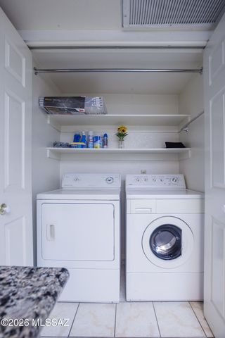 1200 E River Road B27, Tucson, AZ 85718