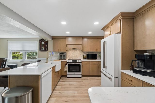 9252 GLEN MOOR LANE, Port Richey, FL 34668