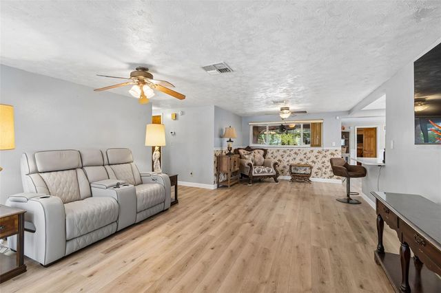 9252 GLEN MOOR LANE, Port Richey, FL 34668