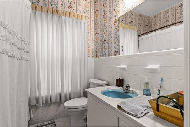 1116 SOUTHAMPTON. Drive, Alexandria, LA 71303