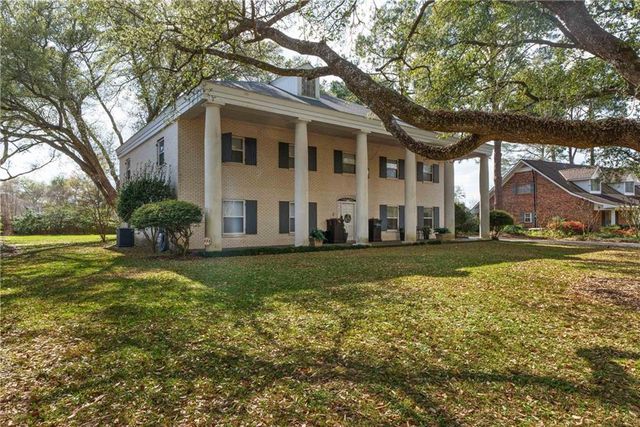 1116 SOUTHAMPTON. Drive, Alexandria, LA 71303