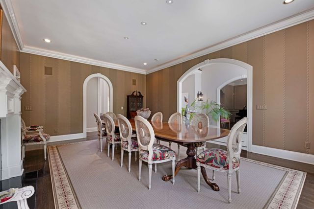 926 Overton Lea Rd, Nashville, TN 37220