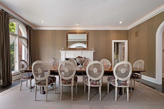 926 Overton Lea Rd, Nashville, TN 37220