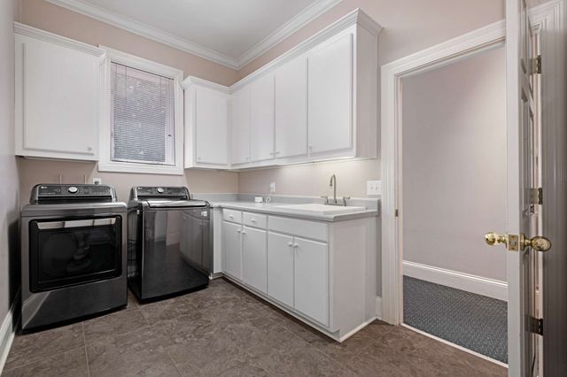 926 Overton Lea Rd, Nashville, TN 37220