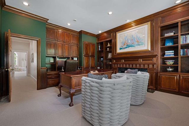 926 Overton Lea Rd, Nashville, TN 37220