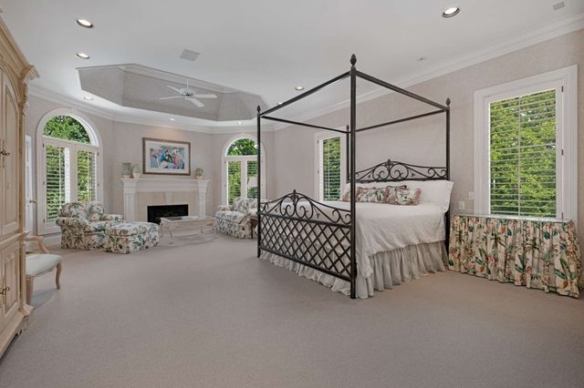 926 Overton Lea Rd, Nashville, TN 37220