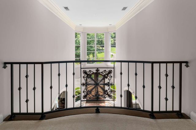 926 Overton Lea Rd, Nashville, TN 37220