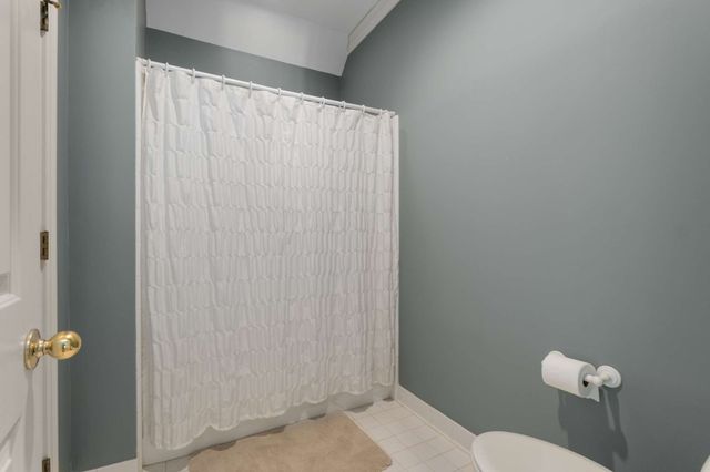 926 Overton Lea Rd, Nashville, TN 37220