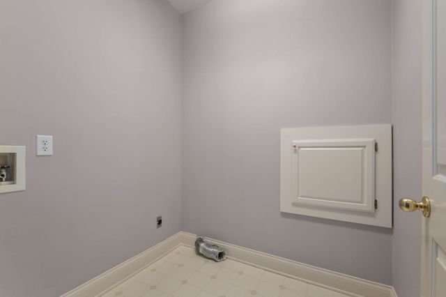 926 Overton Lea Rd, Nashville, TN 37220