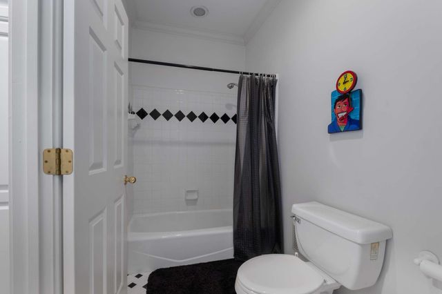 926 Overton Lea Rd, Nashville, TN 37220