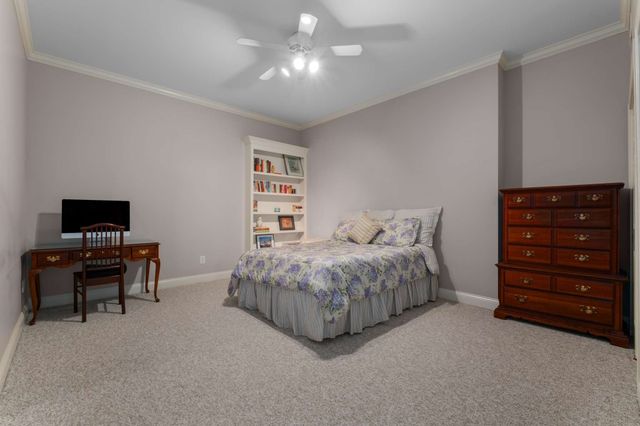 926 Overton Lea Rd, Nashville, TN 37220