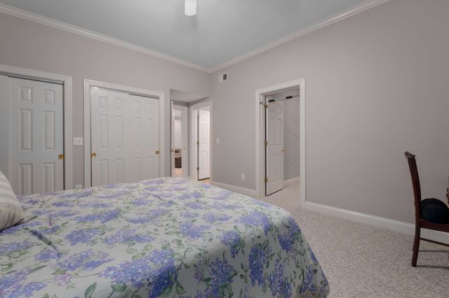 926 Overton Lea Rd, Nashville, TN 37220