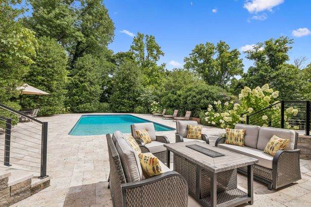 926 Overton Lea Rd, Nashville, TN 37220