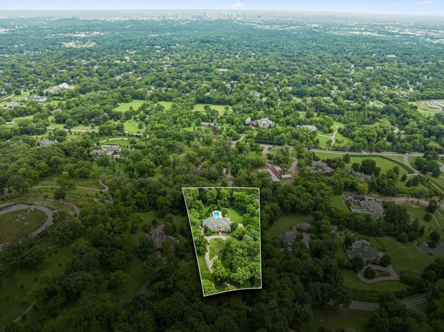 926 Overton Lea Rd, Nashville, TN 37220