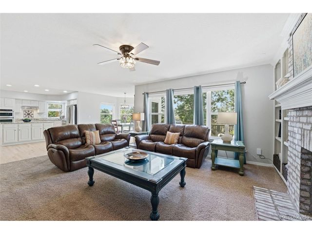 822 Shadowstone Dr, Highlands Ranch, CO 80129