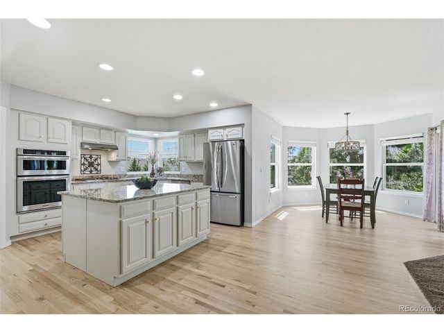 822 Shadowstone Dr, Highlands Ranch, CO 80129