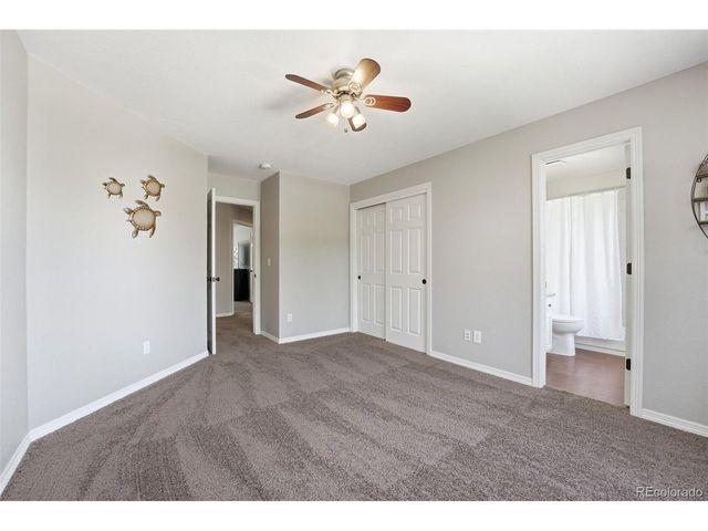 822 Shadowstone Dr, Highlands Ranch, CO 80129