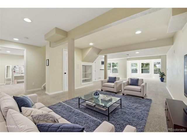 822 Shadowstone Dr, Highlands Ranch, CO 80129