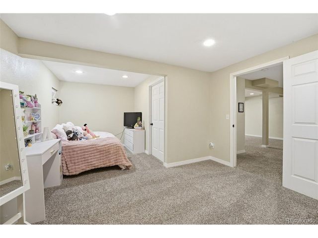 822 Shadowstone Dr, Highlands Ranch, CO 80129