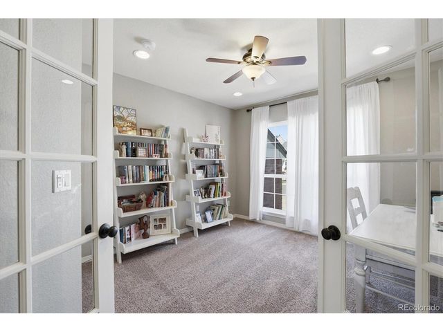 822 Shadowstone Dr, Highlands Ranch, CO 80129