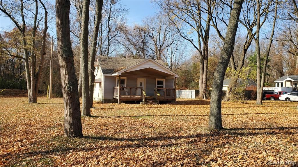 21191 Berg Road, Southfield, MI 48033