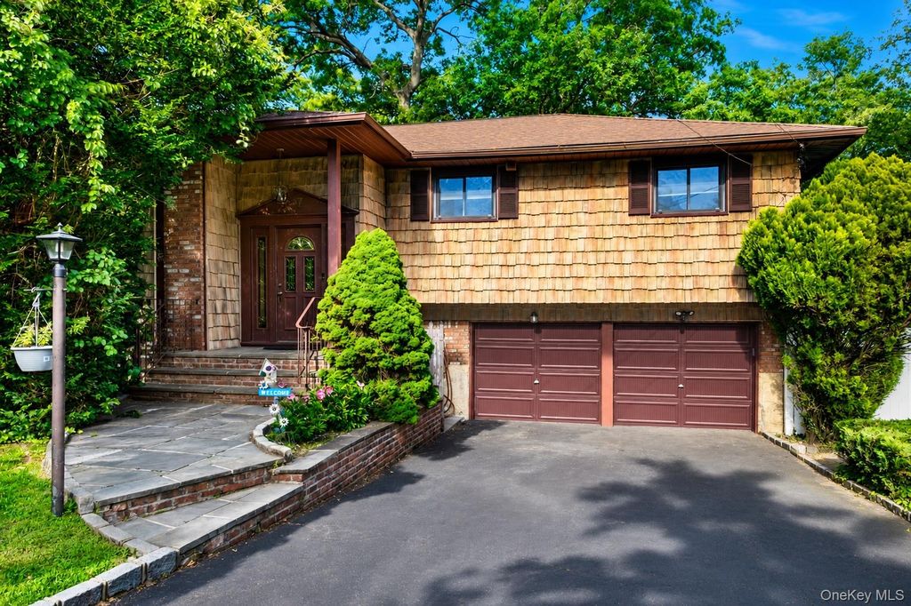 37 Windham Drive, South Huntington, NY 11746