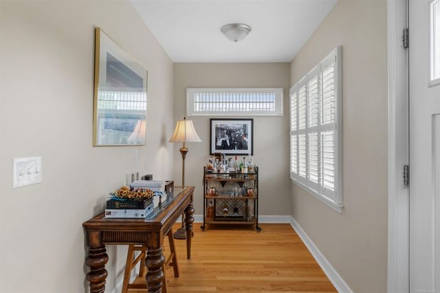628 Notre Dame Street, Grosse Pointe, MI 48230