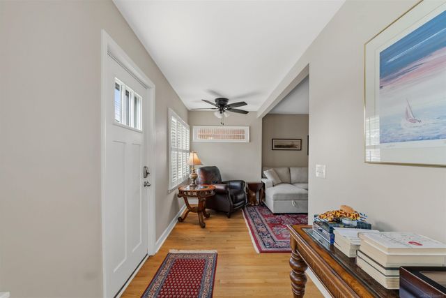 628 Notre Dame Street, Grosse Pointe, MI 48230