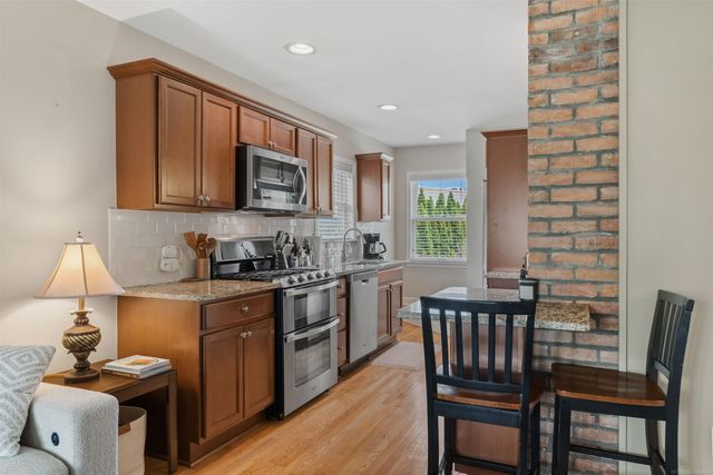 628 Notre Dame Street, Grosse Pointe, MI 48230