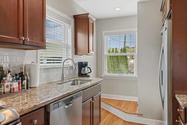 628 Notre Dame Street, Grosse Pointe, MI 48230