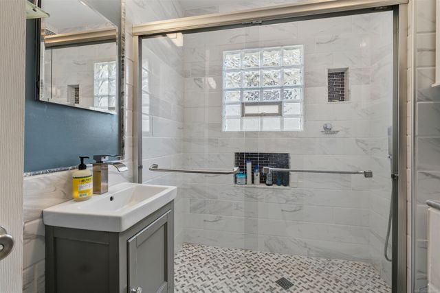 628 Notre Dame Street, Grosse Pointe, MI 48230