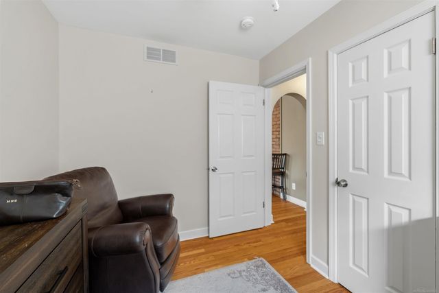 628 Notre Dame Street, Grosse Pointe, MI 48230
