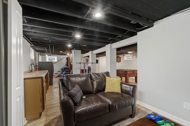 628 Notre Dame Street, Grosse Pointe, MI 48230