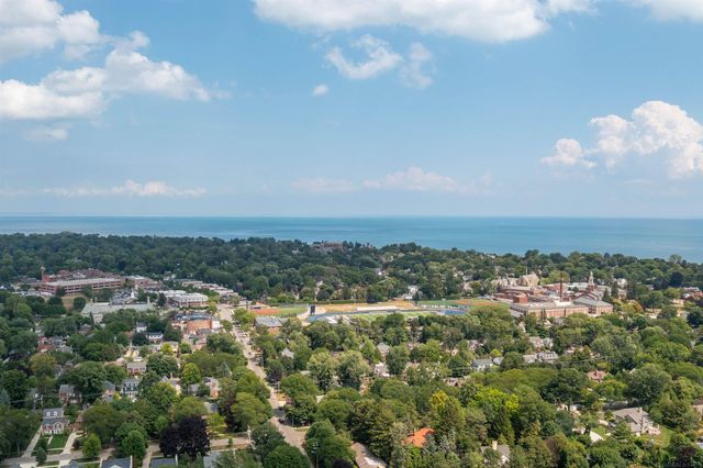 628 Notre Dame Street, Grosse Pointe, MI 48230
