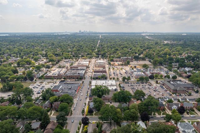 628 Notre Dame Street, Grosse Pointe, MI 48230