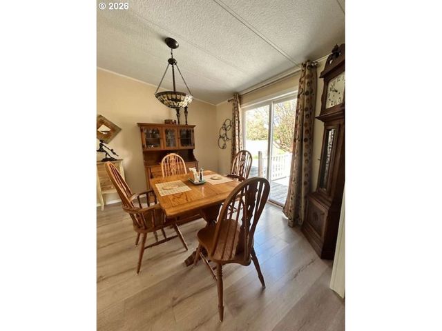 1300 Nw 384TH Cir, La Center, WA 98629