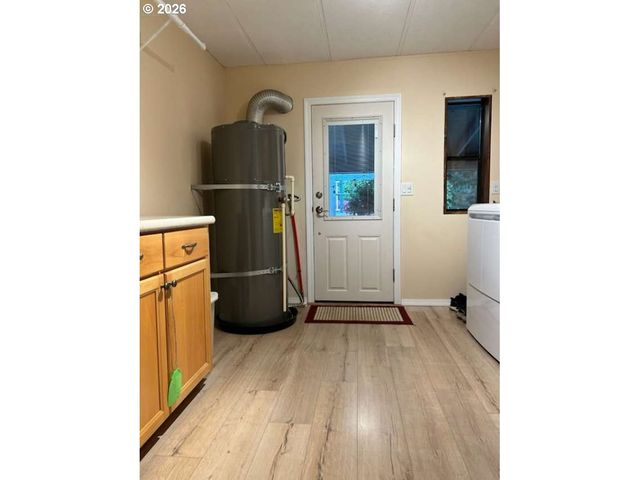 1300 Nw 384TH Cir, La Center, WA 98629