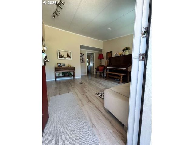 1300 Nw 384TH Cir, La Center, WA 98629