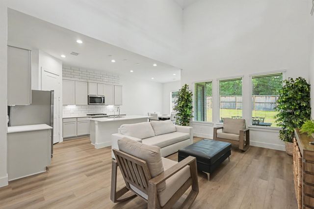 326 Springfield Terrace Drive, Conroe, TX 77304