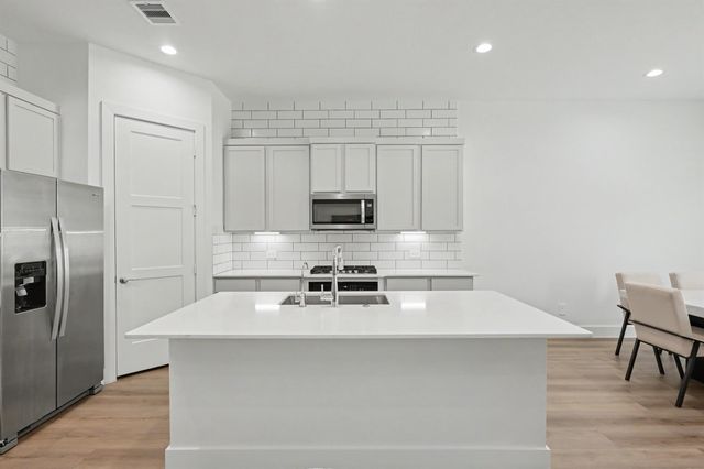 326 Springfield Terrace Drive, Conroe, TX 77304