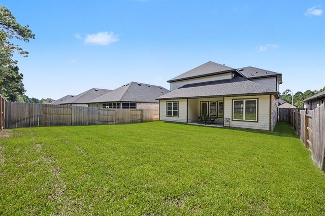 326 Springfield Terrace Drive, Conroe, TX 77304
