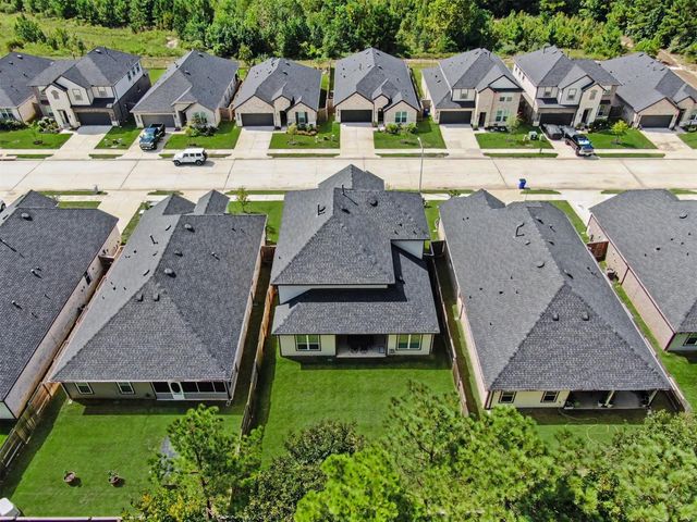 326 Springfield Terrace Drive, Conroe, TX 77304
