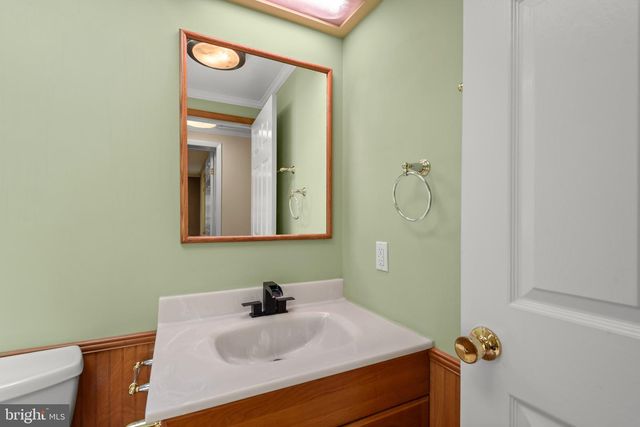 925 JONES DR, Ruther Glen, VA 22546