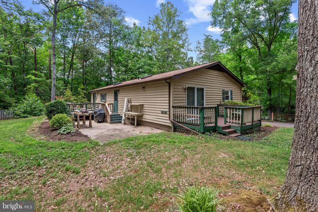 925 JONES DR, Ruther Glen, VA 22546